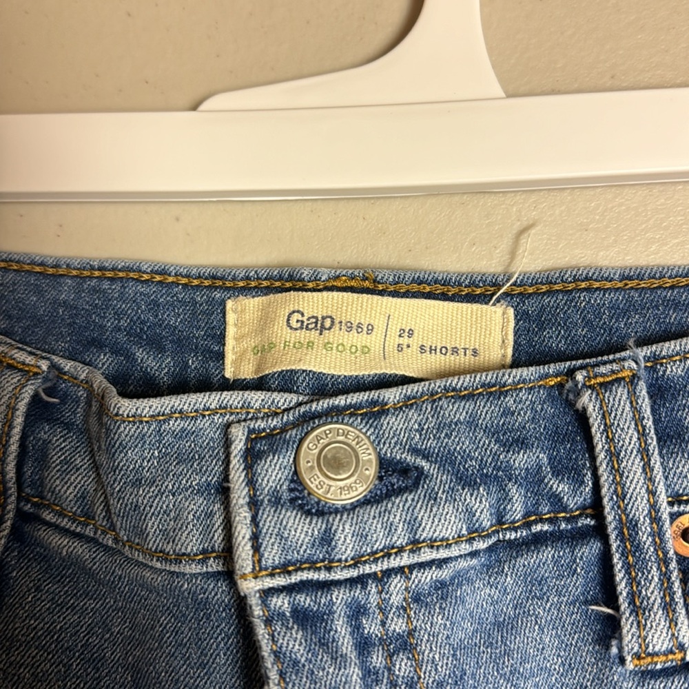 GAP 5” Jean shorts Size 29 - Picture 3 of 3